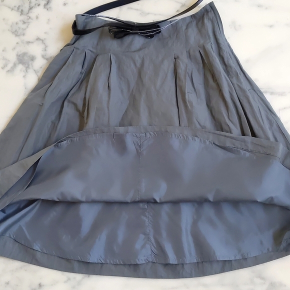 NWT. H&M Cotton Blended Pleated and Wrinkled Style Midi Skirt w/lining and belt. - Picture 2 of 5